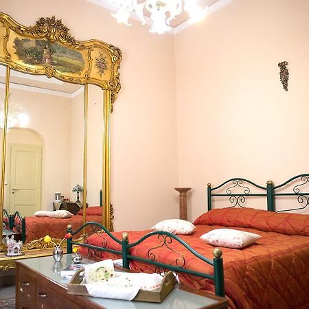 Hôtel La Casa Di Via Narbone à Palerme Extérieur photo