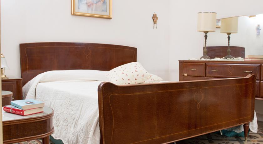 Hôtel La Casa Di Via Narbone à Palerme Chambre photo