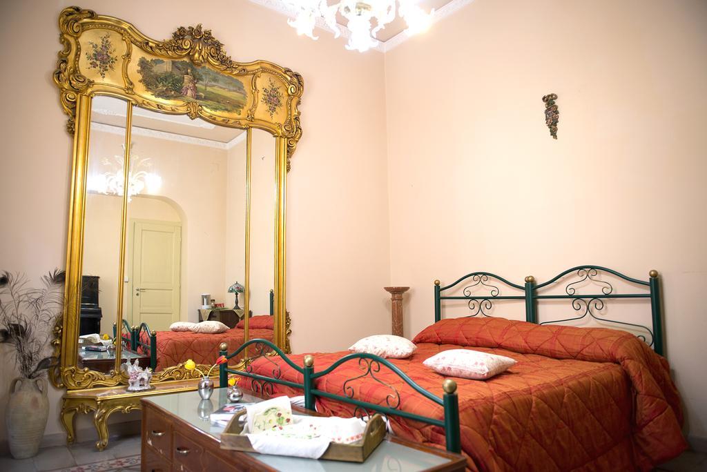 Hôtel La Casa Di Via Narbone à Palerme Extérieur photo
